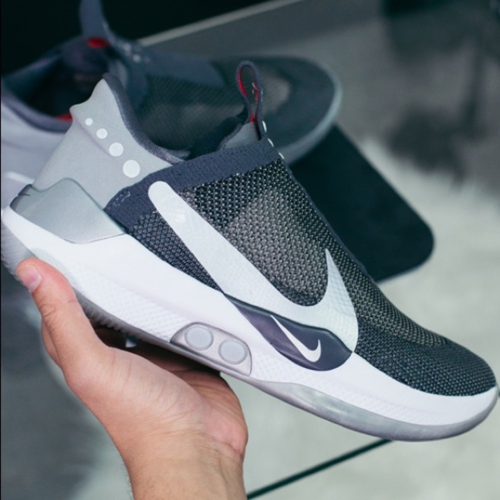 Nike Adapt self tying smart sneakers (basketball)